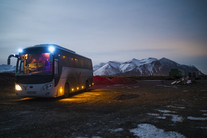 Top 10 Tips for a Family Road Trip to Manali by Tempo Traveller
